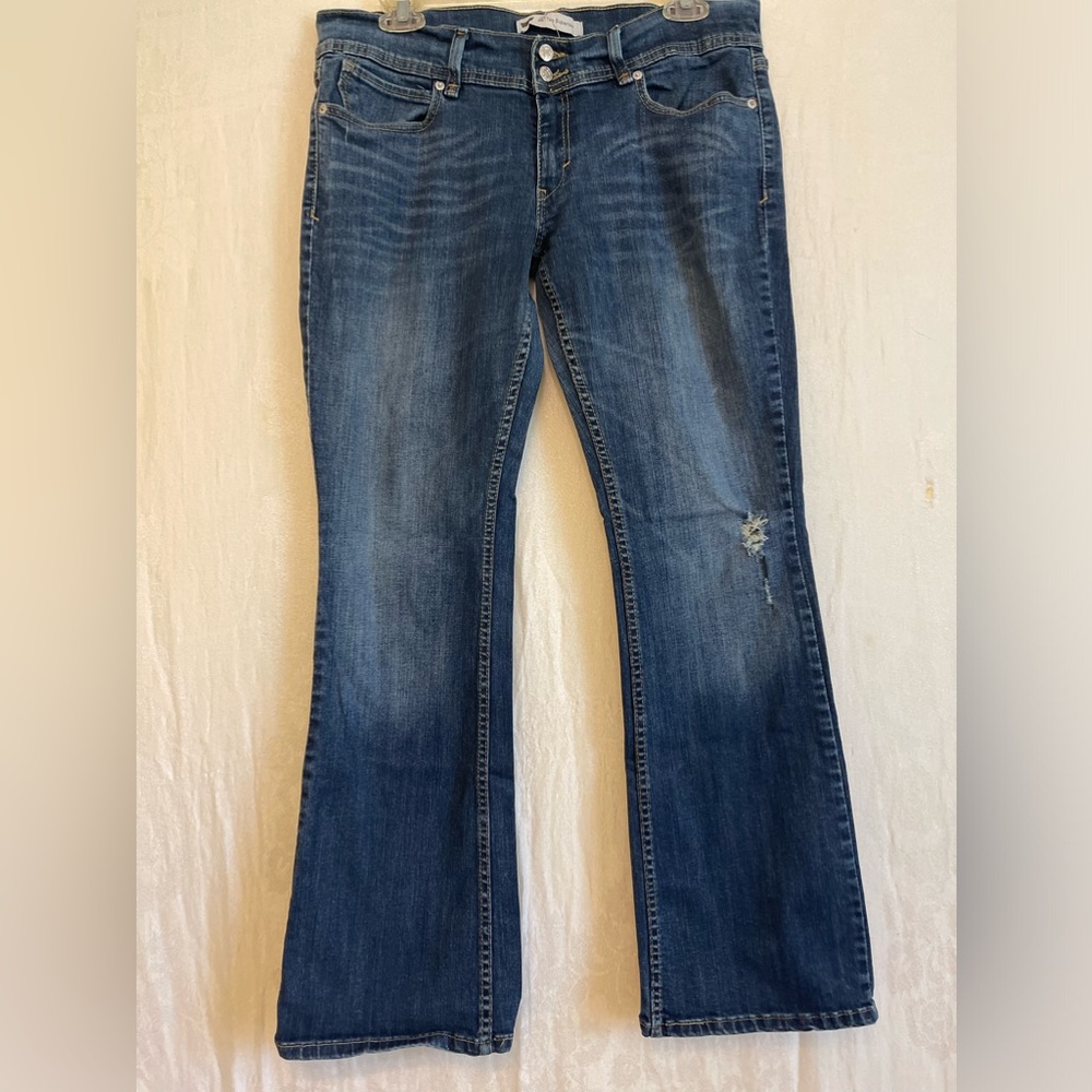 Used Levi 524 too superlow jeans/Sz 13M 31-32/in great condition
